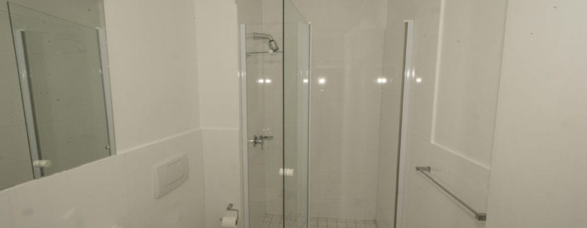 6011 bathroom 2