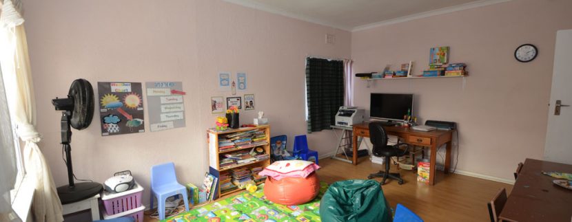 027 Bedroom