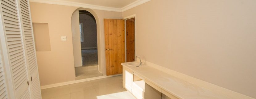 1829794_CONSULTING ROOM_18