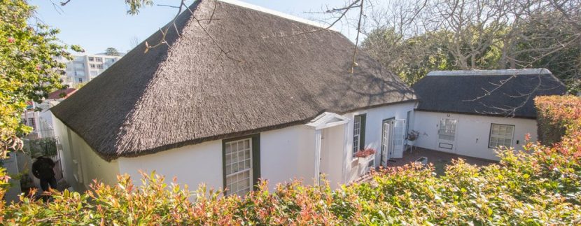 1829794_front of house_20