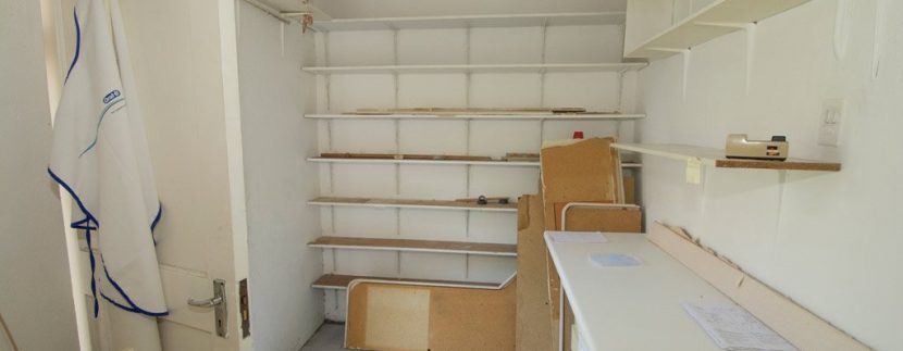 1829794_garage storage or staff_23