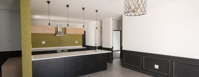 2001270_Dining and kitchen_10