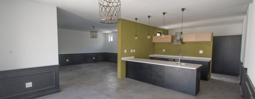 2001270_Kitchen and dining room_14