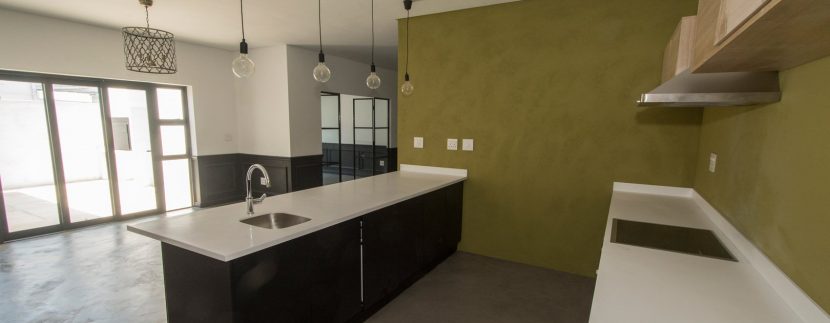 2001270_Kitchen to dining area to patio_1
