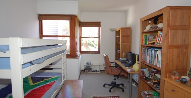 BEDROOM2