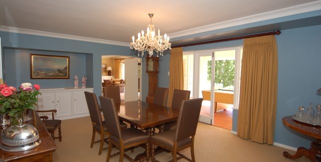 DSC_2316.dining room