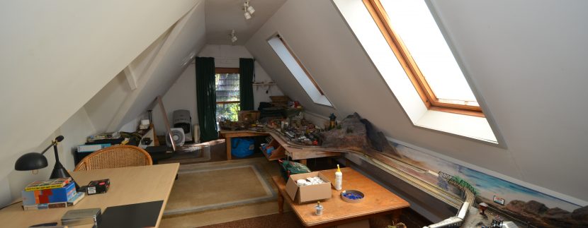 HOBBY ROOM