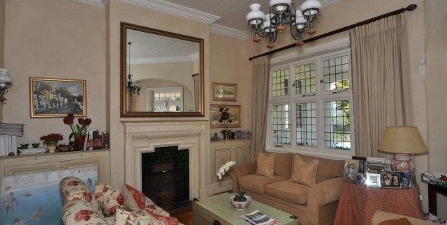 LOUNGE 2
