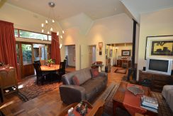 LOUNGE DINING ROOM