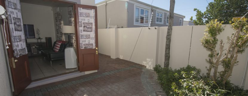 courtyard 0165