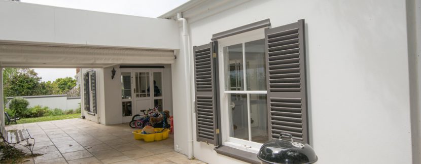 covered patio 1343