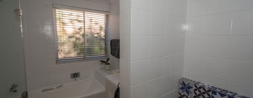 BATHROOM FAMILY 7682