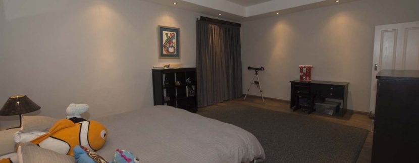 BEDROOM 4V