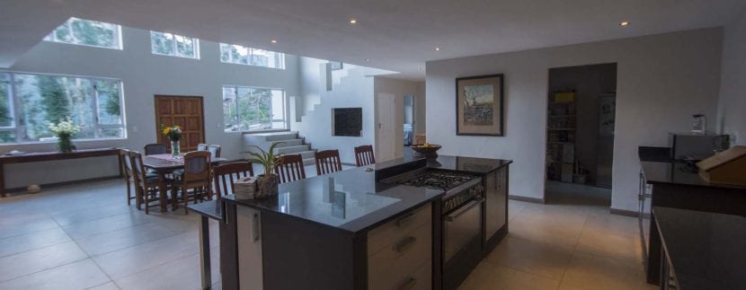 KITCHEN TO ENTRANCE
