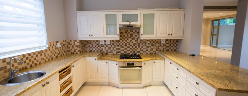 e KITCHEN